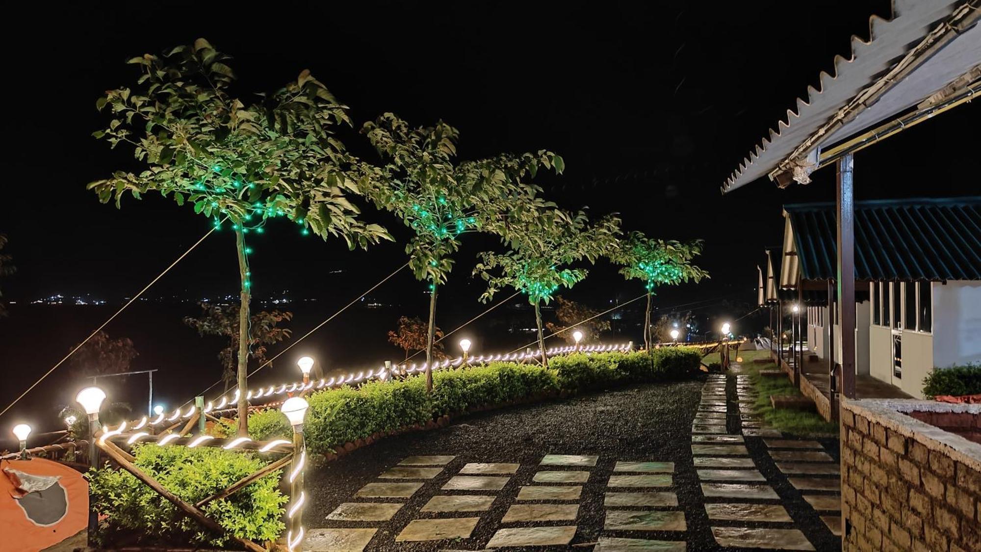 Shelby Pawana Lake Cottages & Camping Tents Lonavala Esterno foto