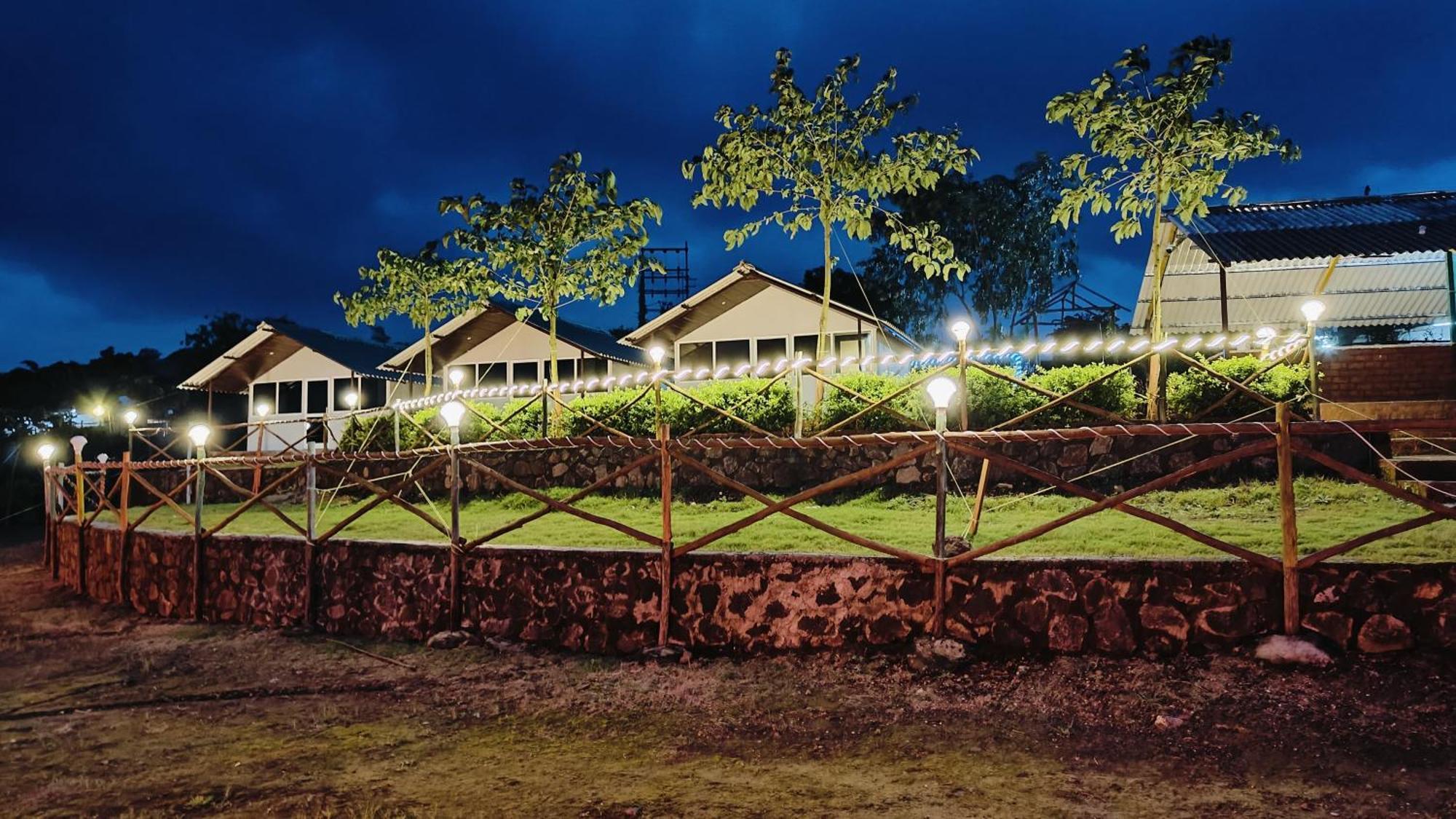 Shelby Pawana Lake Cottages & Camping Tents Lonavala Esterno foto