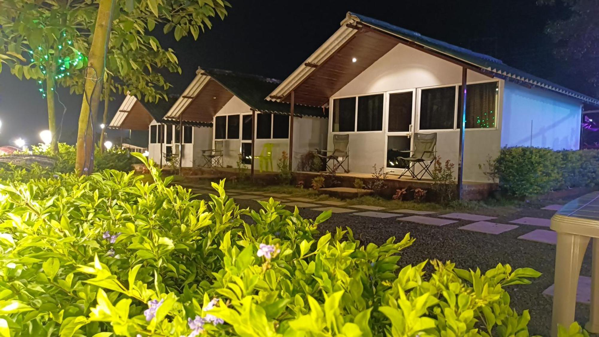 Shelby Pawana Lake Cottages & Camping Tents Lonavala Esterno foto